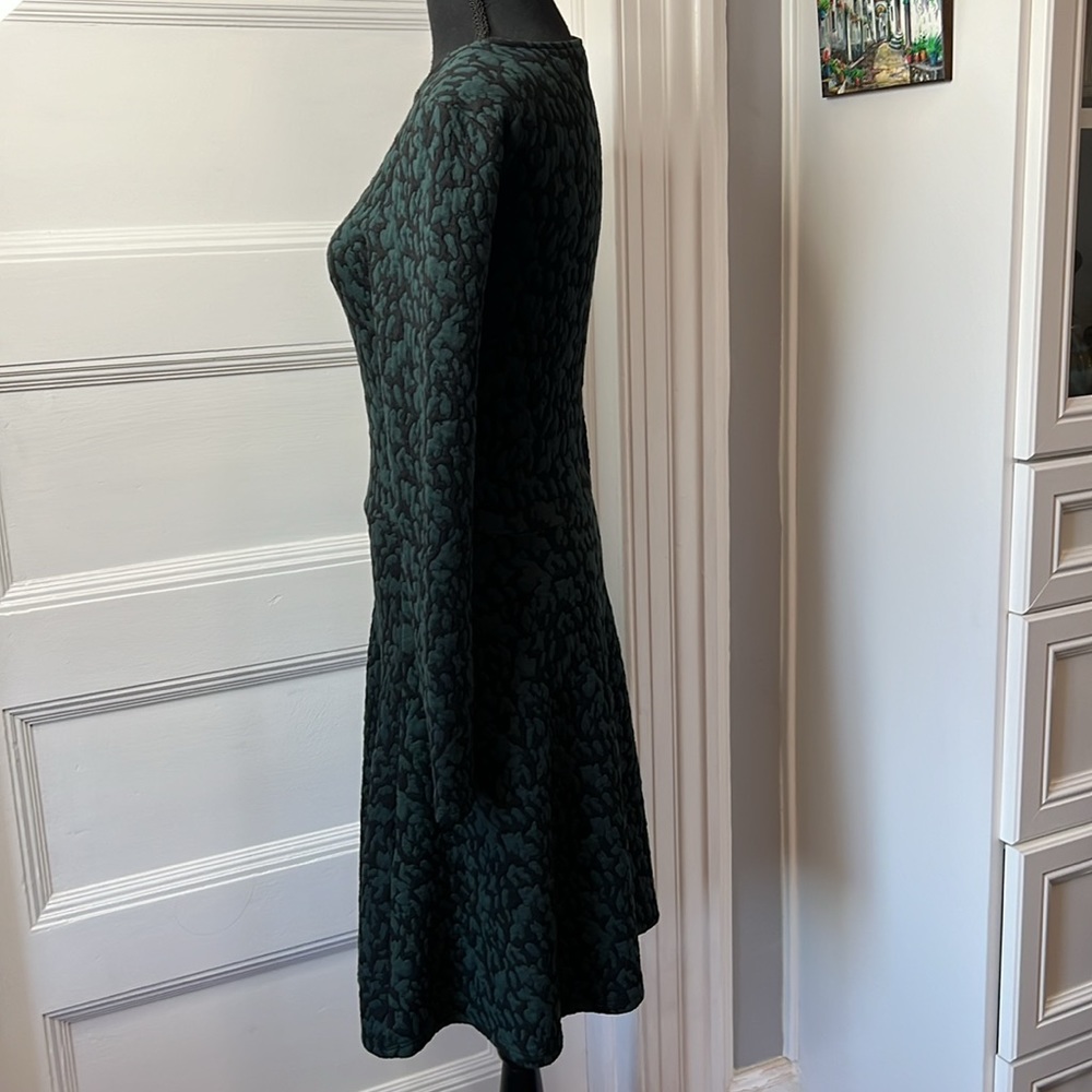H & M DRESS - Picture 4 of 11